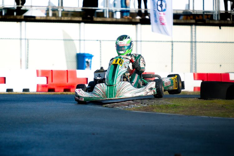 Sterke seizoensstart van Bergse karter Oliwier richting het wereldkampioenschap
