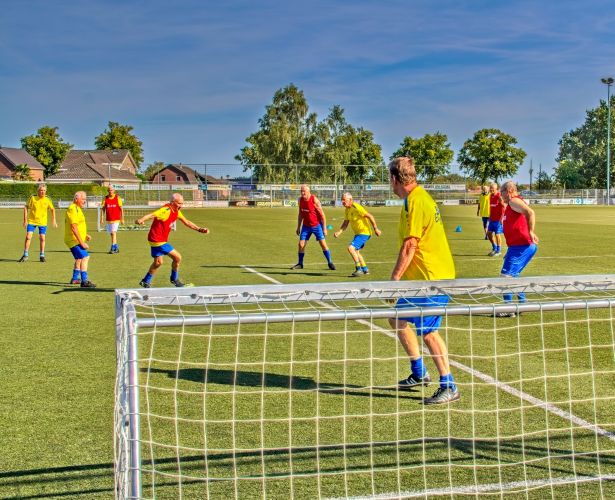 Niet rennen, wél fanatiek voetballen bij Berghem Sport!