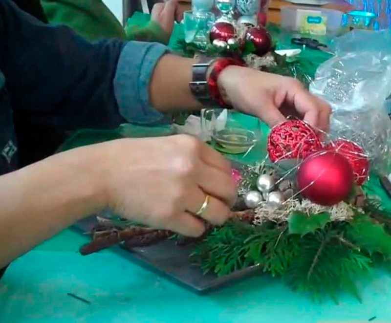 Mooiberghem.nl - Donderdag 20 december Kerststukjes maken bij Berghsleven