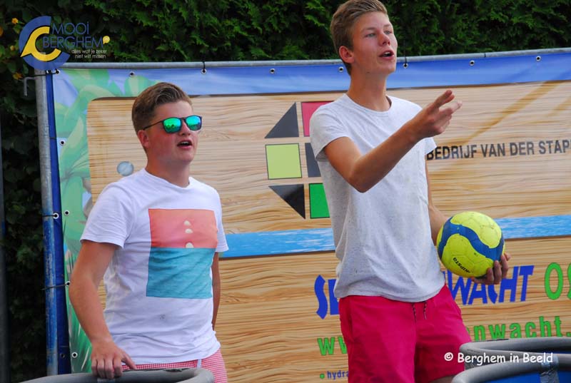 megabeachpongwinnaars2016